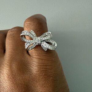 Chic Silver Bow Ring with Sparkling Accents Sz 5